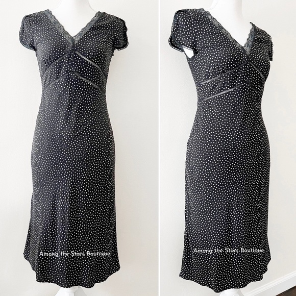 Alt. Version of Famous Dress that Jennifer Aniston Stole from the Set of Friends - Picture 8 of 13